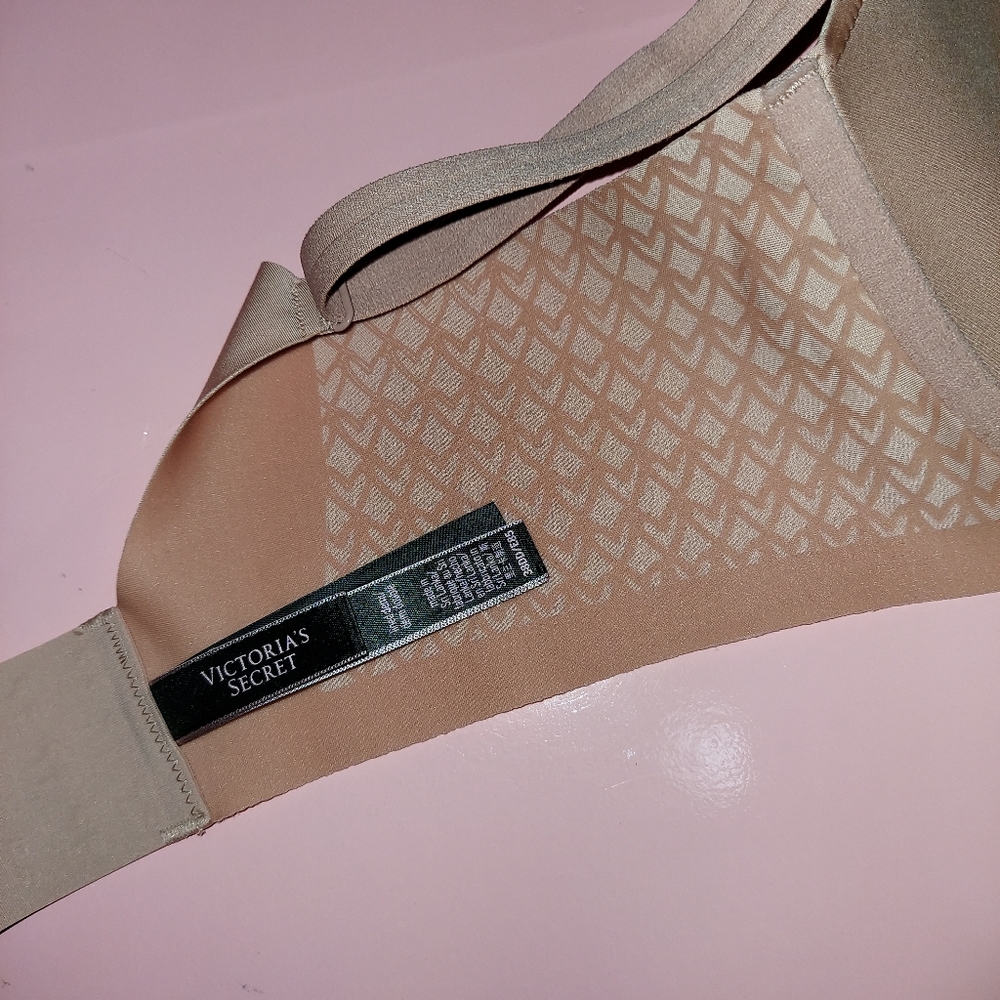 Victoria secret Bra size 38DD new - Picture 9 of 11